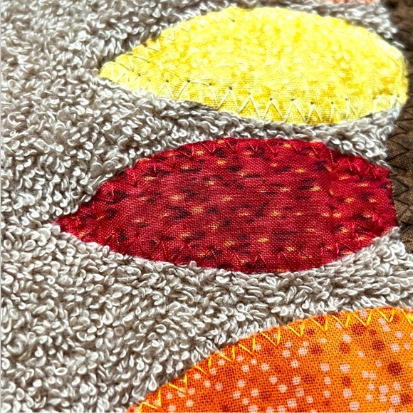 Lot/2 𝑯𝒂𝒏𝒅𝒎𝒂𝒅𝒆 Thanksgiving Turkey Hand Towels - Picture 8 of 12